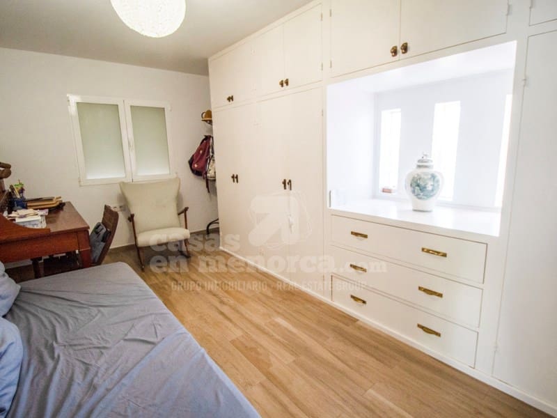 5 soveværelse Villa til salg i Es Castell med swimmingpool garage - € 1.700.000 (Ref: 9851009)