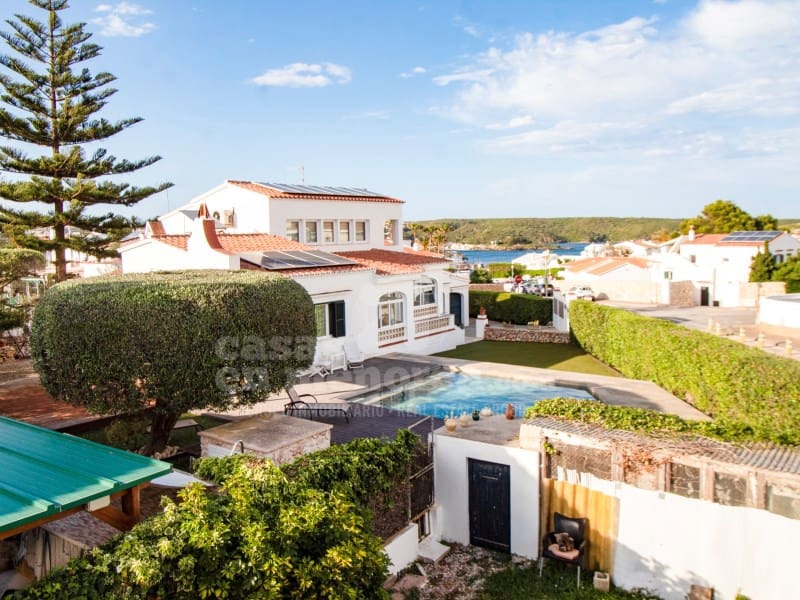 5 soveværelse Villa til salg i Es Castell med swimmingpool garage - € 1.700.000 (Ref: 9851009)