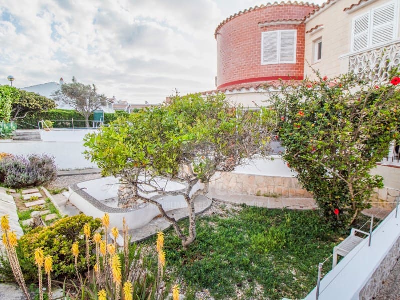 5 soveværelse Villa til salg i Es Castell med swimmingpool garage - € 1.700.000 (Ref: 9851009)