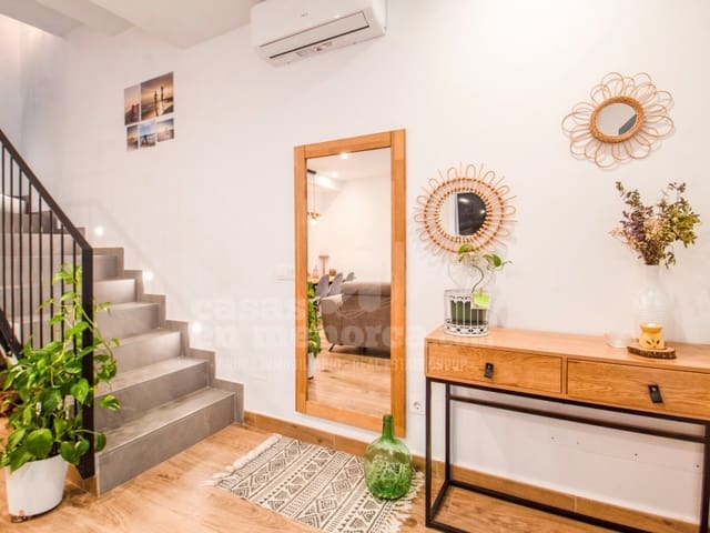 3 sypialnia Dom na sprzedaż w Mahón / Maó - 430 000 € (Ref: 9851010)