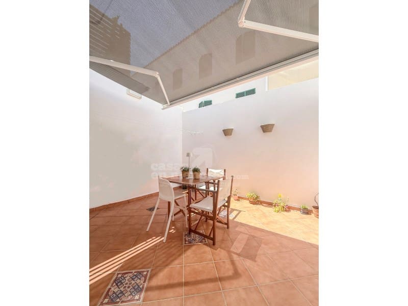 2 Zimmer Apartment zu verkaufen in Es Castell - 299.500 € (Ref: 9855437)