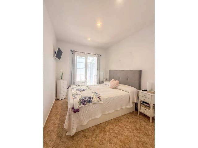 2 Zimmer Apartment zu verkaufen in Es Castell - 299.500 € (Ref: 9855437)