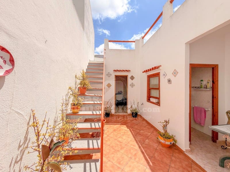 6 soveværelse Byhus til salg i Ciutadella de Menorca - € 780.000 (Ref: 9855438)