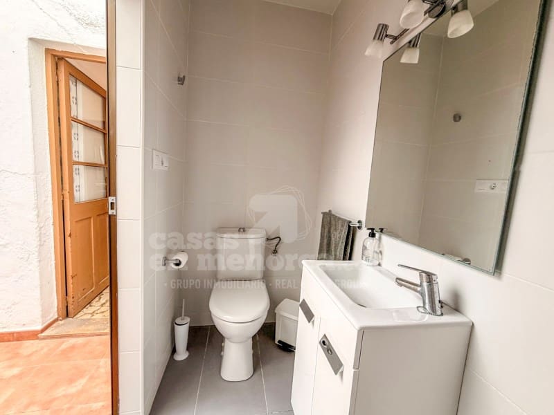 6 bedroom Townhouse for sale in Ciutadella de Menorca with garage - € 695,000 (Ref: 9861715)