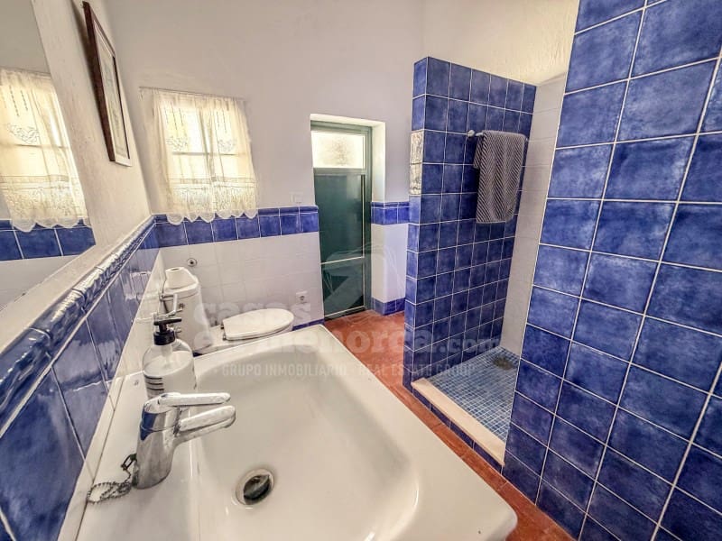 6 bedroom Townhouse for sale in Ciutadella de Menorca with garage - € 695,000 (Ref: 9861715)