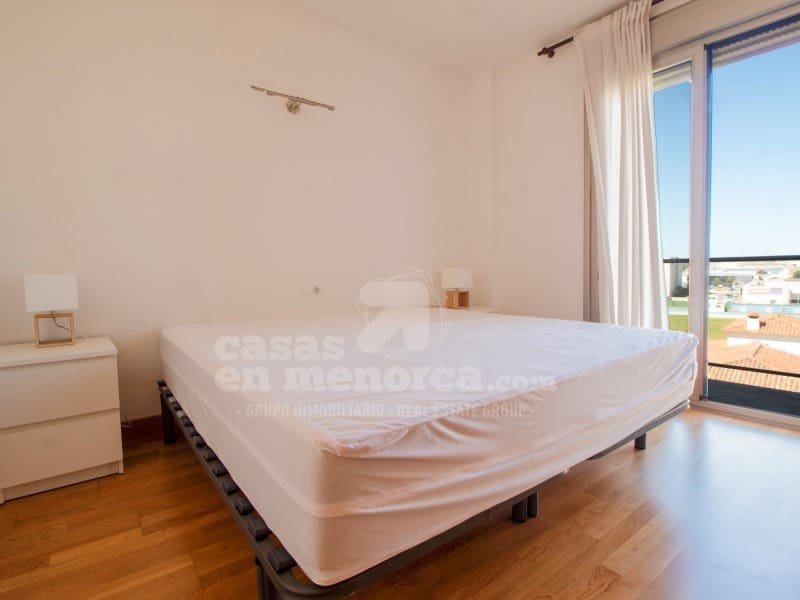4 chambre Penthouse à vendre à Mahon / Mao avec piscine - 472 900 € (Ref: 9865006)
