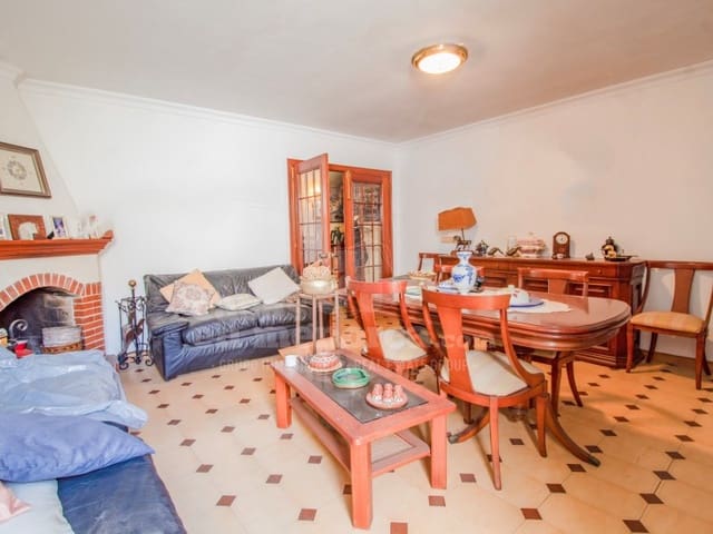 6 Zimmer Haus zu verkaufen in Mahón / Maó - 369.150 € (Ref: 9868430)