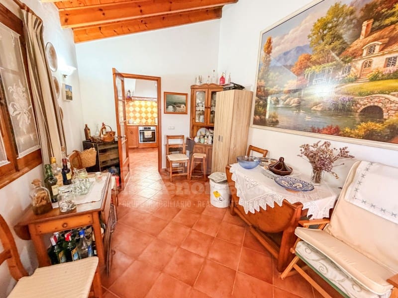 3 sovrum Finca/Hus på landet till salu i Cala Blanca med garage - 835 000 € (Ref: 9868431)
