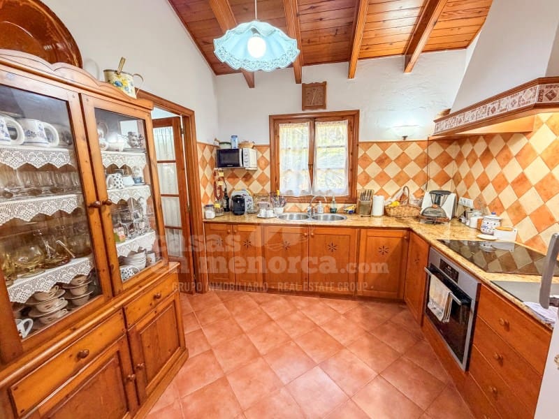3 sovrum Finca/Hus på landet till salu i Cala Blanca med garage - 835 000 € (Ref: 9868431)