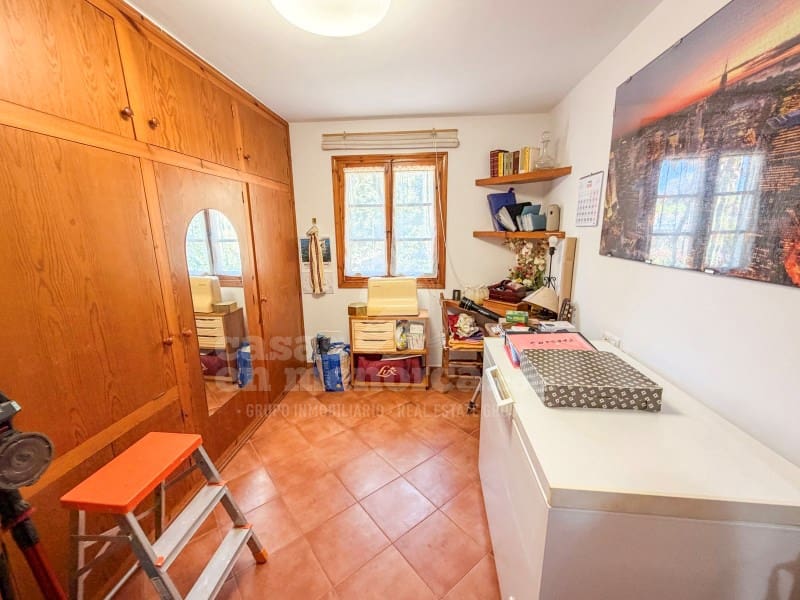 3 sovrum Finca/Hus på landet till salu i Cala Blanca med garage - 835 000 € (Ref: 9868431)