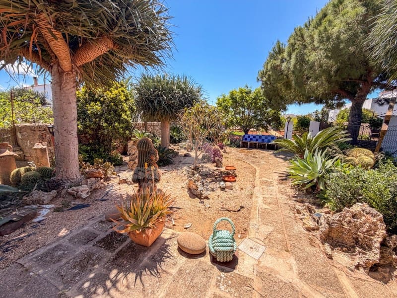 3 sovrum Finca/Hus på landet till salu i Cala Blanca med garage - 835 000 € (Ref: 9868431)