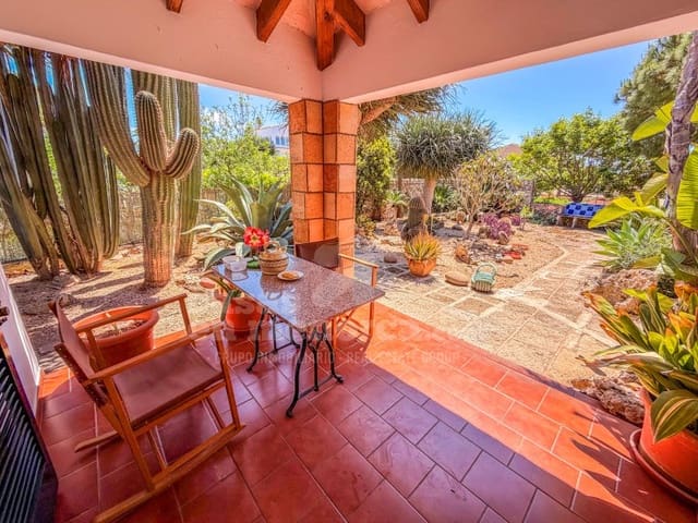 3 sovrum Finca/Hus på landet till salu i Cala Blanca, Ciutadella de Menorca med garage - 835 000 € (Ref: 9868431)