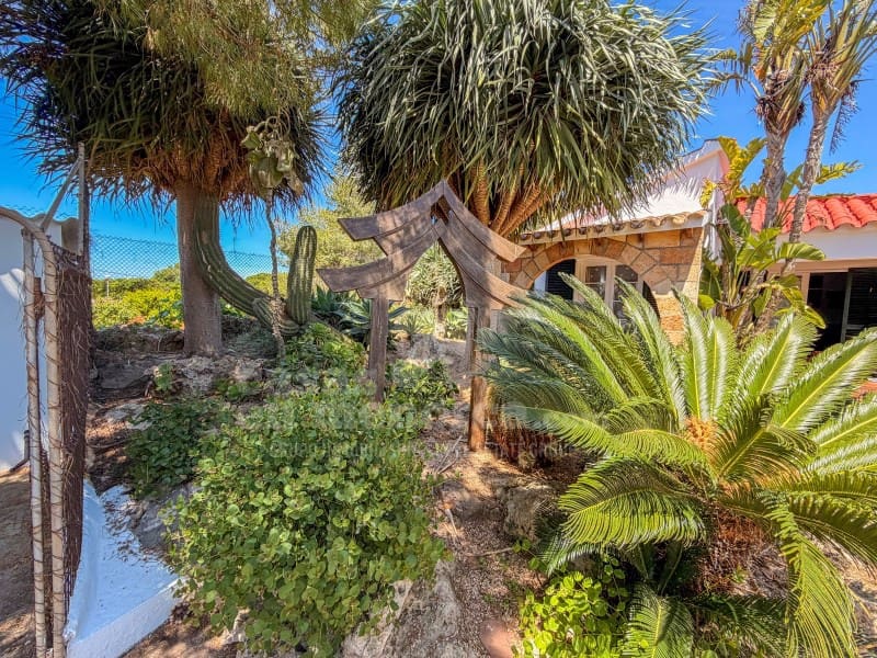3 sovrum Finca/Hus på landet till salu i Cala Blanca med garage - 835 000 € (Ref: 9868431)