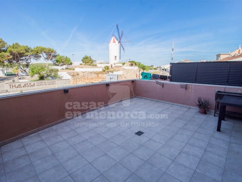 3 soveværelse Lejlighed til salg i Es Castell - € 370.000 (Ref: 9868432)