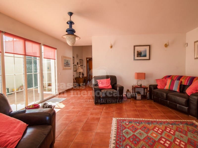 3 slaapkamer Villa te koop in Cala Llonga met zwembad garage - € 650.000 (Ref: 9873131)