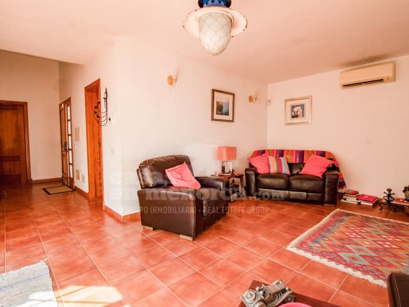 3 slaapkamer Villa te koop in Cala Llonga met zwembad garage - € 650.000 (Ref: 9873131)