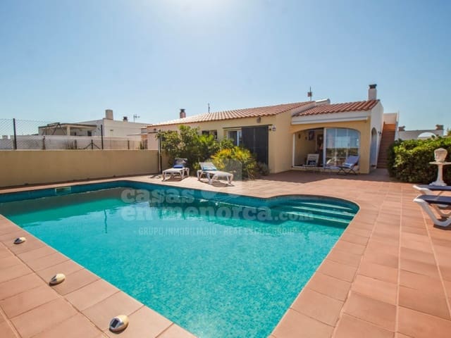 3 slaapkamer Villa te koop in Cala Llonga, Mahón / Maó met zwembad garage - € 650.000 (Ref: 9873131)