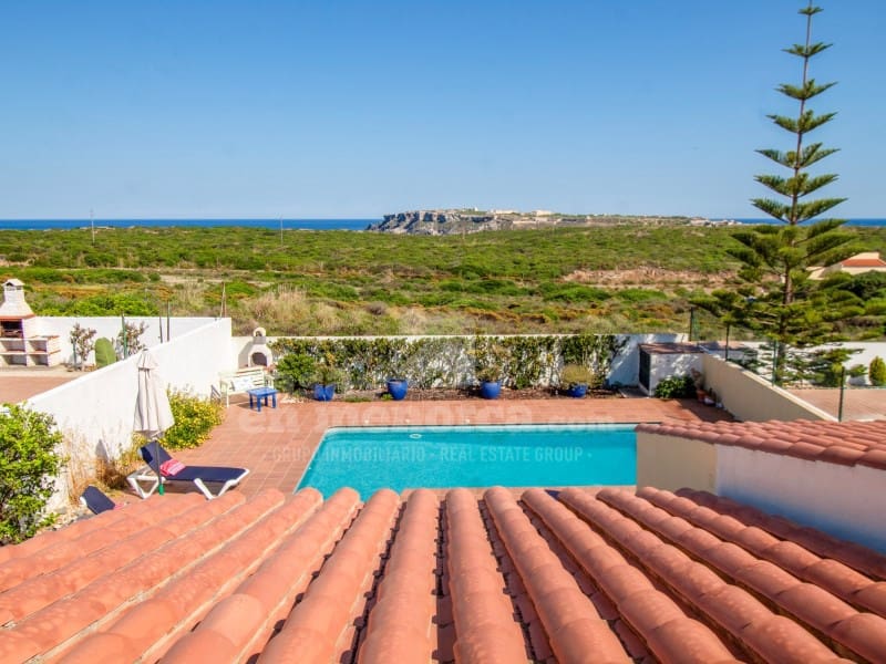 3 slaapkamer Villa te koop in Cala Llonga met zwembad garage - € 650.000 (Ref: 9873131)
