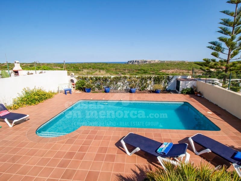 3 slaapkamer Villa te koop in Cala Llonga met zwembad garage - € 650.000 (Ref: 9873131)