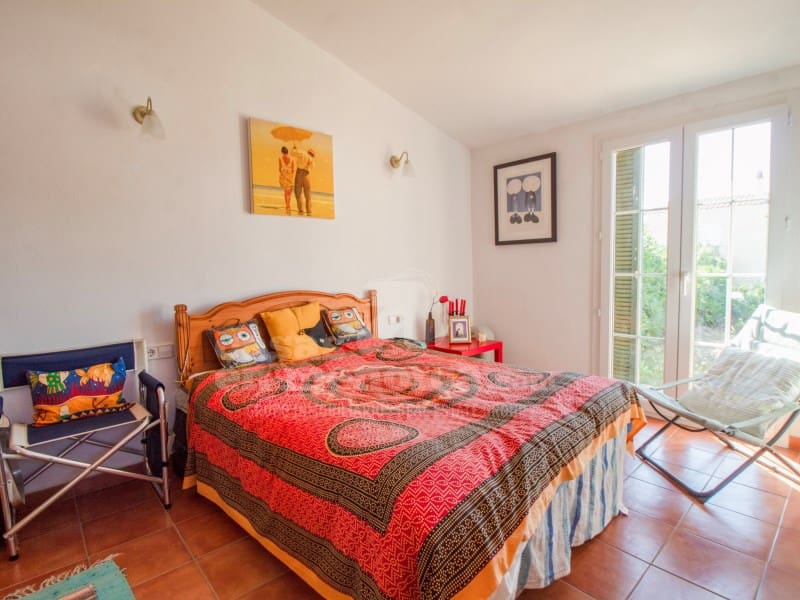 3 slaapkamer Villa te koop in Cala Llonga met zwembad garage - € 650.000 (Ref: 9873131)