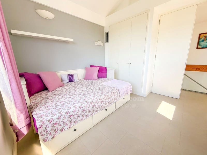 3 slaapkamer Villa te koop in Cala Blanca met zwembad garage - € 890.000 (Ref: 9875914)