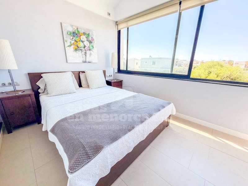 3 slaapkamer Villa te koop in Cala Blanca met zwembad garage - € 890.000 (Ref: 9875914)