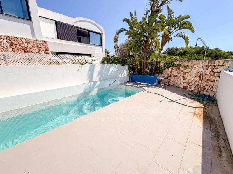 3 slaapkamer Villa te koop in Cala Blanca met zwembad garage - € 890.000 (Ref: 9875914)