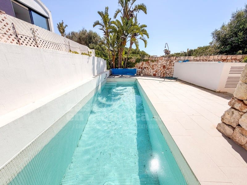 3 slaapkamer Villa te koop in Cala Blanca met zwembad garage - € 890.000 (Ref: 9875914)