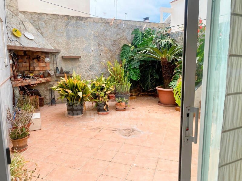 2 bedroom Townhouse for sale in Es Castell - € 398,000 (Ref: 9878787)