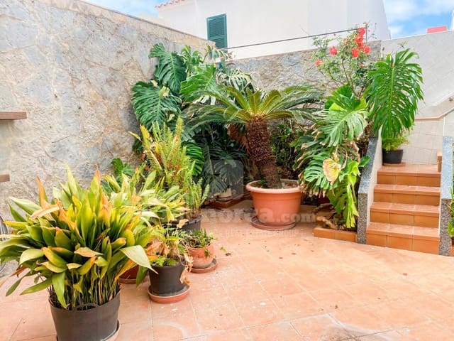 2 bedroom Townhouse for sale in Es Castell - € 398,000 (Ref: 9878787)
