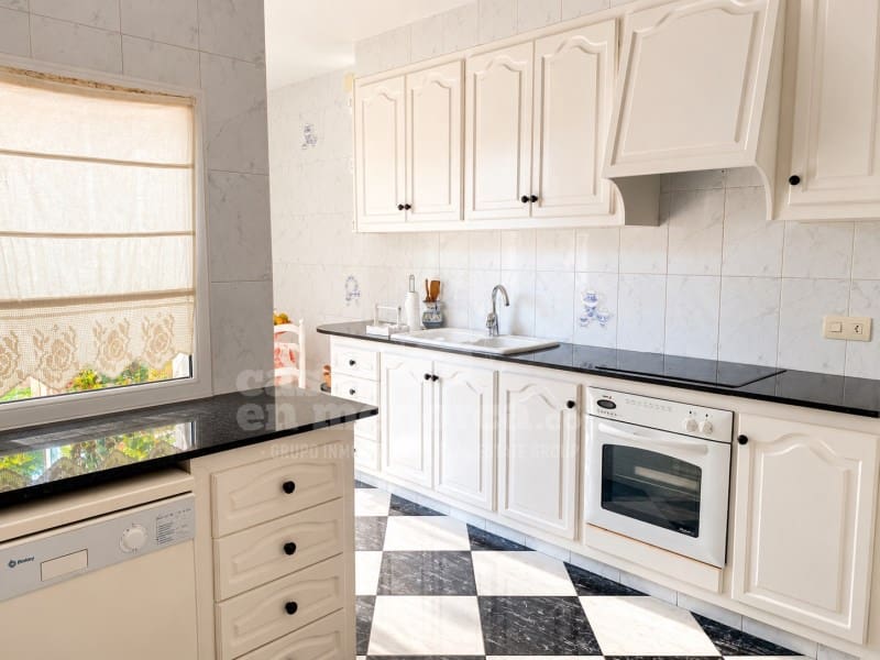 2 quarto Casa em Banda para venda em Es Castell - 398 000 € (Ref: 9878787)
