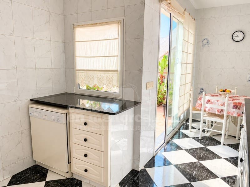 2 quarto Casa em Banda para venda em Es Castell - 398 000 € (Ref: 9878787)