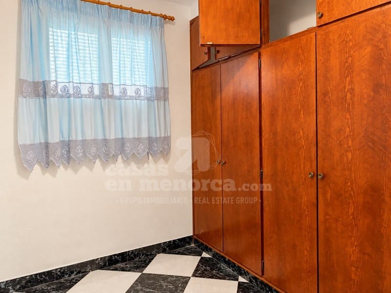 2 quarto Casa em Banda para venda em Es Castell - 398 000 € (Ref: 9878787)