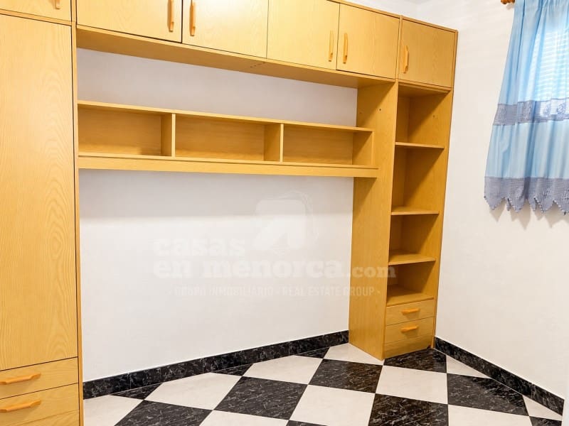2 quarto Casa em Banda para venda em Es Castell - 398 000 € (Ref: 9878787)