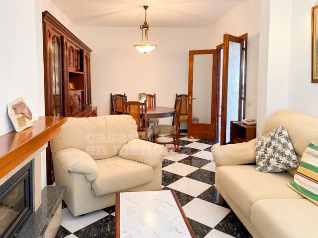 2 quarto Casa em Banda para venda em Es Castell - 398 000 € (Ref: 9878787)