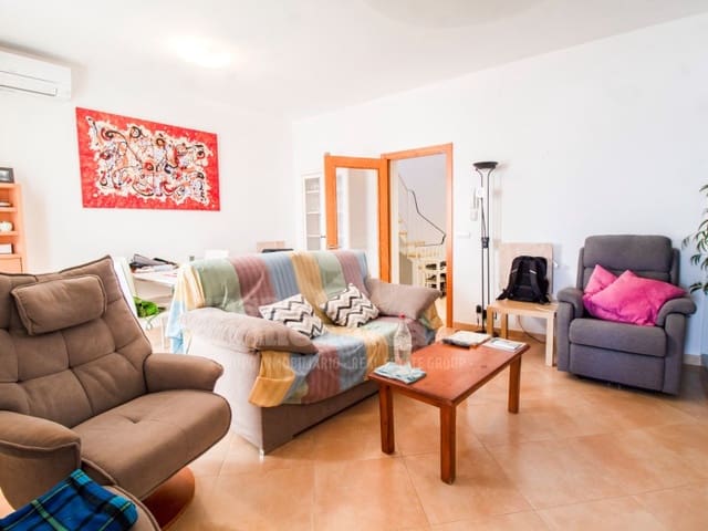 3 soveværelse Byhus til salg i Mahón / Maó - € 450.000 (Ref: 9884773)