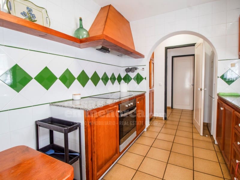 3 sypialnia Finka/Dom wiejski na sprzedaż w Trebaluger z basenem garażem - 690 000 € (Ref: 9884774)
