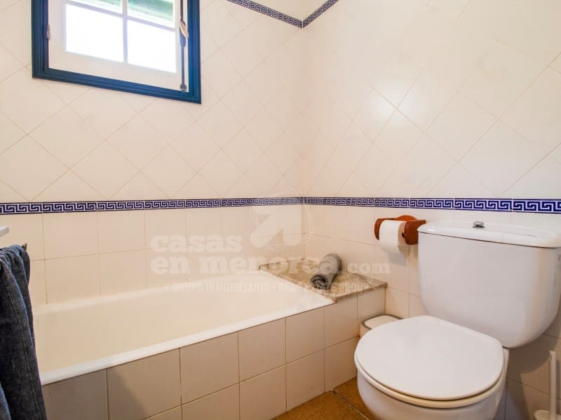 3 sypialnia Finka/Dom wiejski na sprzedaż w Trebaluger z basenem garażem - 690 000 € (Ref: 9884774)