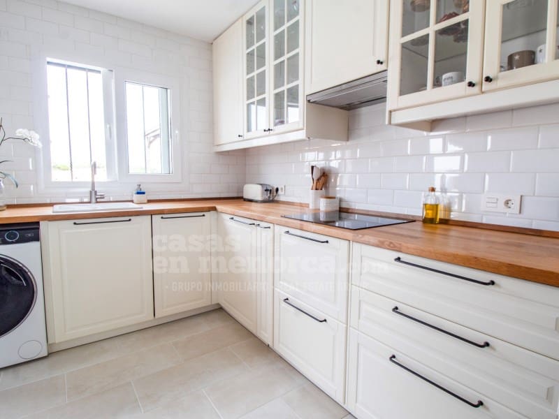 4 bedroom Villa for sale in Cala'n Porter with pool - € 525,000 (Ref: 9890018)