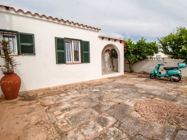4 bedroom Villa for sale in Cala'n Porter, Alayor / Alaior - € 525,000 (Ref: 9890018)