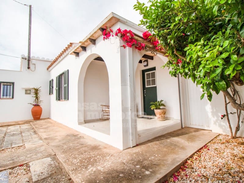 4 bedroom Villa for sale in Cala'n Porter with pool - € 525,000 (Ref: 9890018)