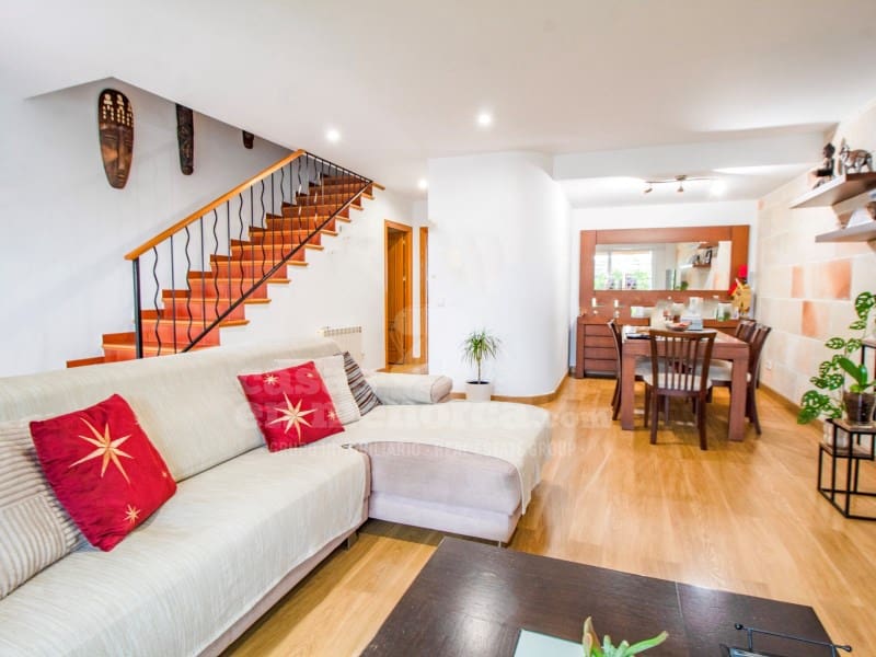 4 quarto Casa em Banda para venda em Mahon / Mao com garagem - 612 000 € (Ref: 9890020)
