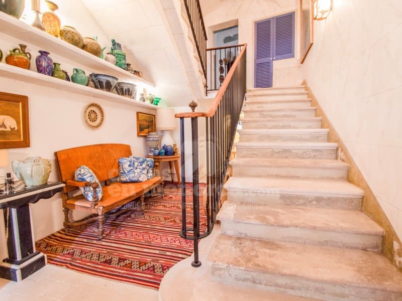 5 bedroom Townhouse for sale in Mahon / Mao with garage - € 2,625,000 (Ref: 9890021)