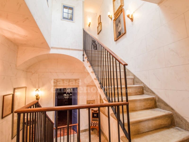 5 bedroom Townhouse for sale in Mahon / Mao with garage - € 2,625,000 (Ref: 9890021)