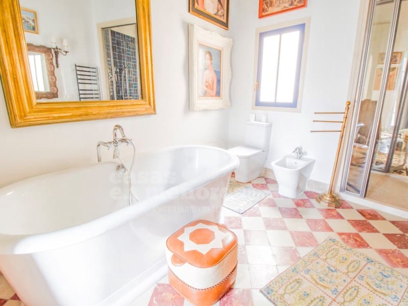 5 bedroom Townhouse for sale in Mahon / Mao with garage - € 2,625,000 (Ref: 9890021)