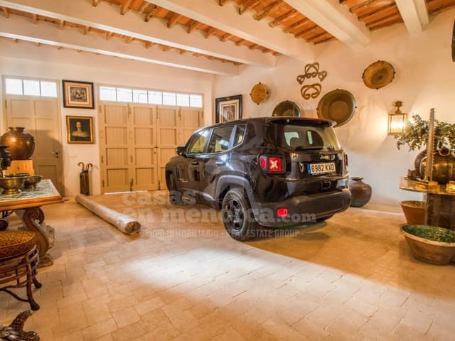 5 bedroom Townhouse for sale in Mahón / Maó with garage - € 2,625,000 (Ref: 9890021)