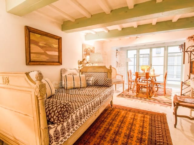 5 bedroom Townhouse for sale in Mahón / Maó with garage - € 2,625,000 (Ref: 9890021)