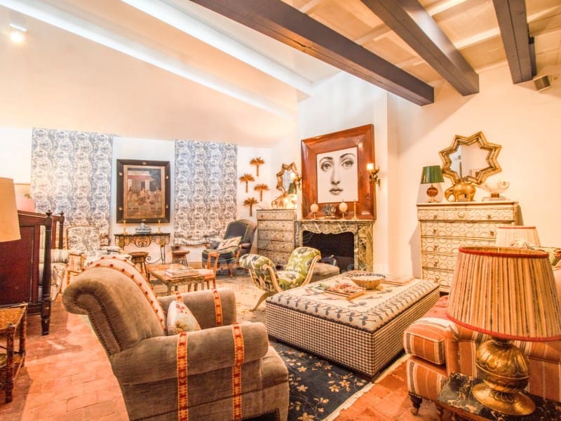 5 bedroom Townhouse for sale in Mahon / Mao with garage - € 2,625,000 (Ref: 9890021)