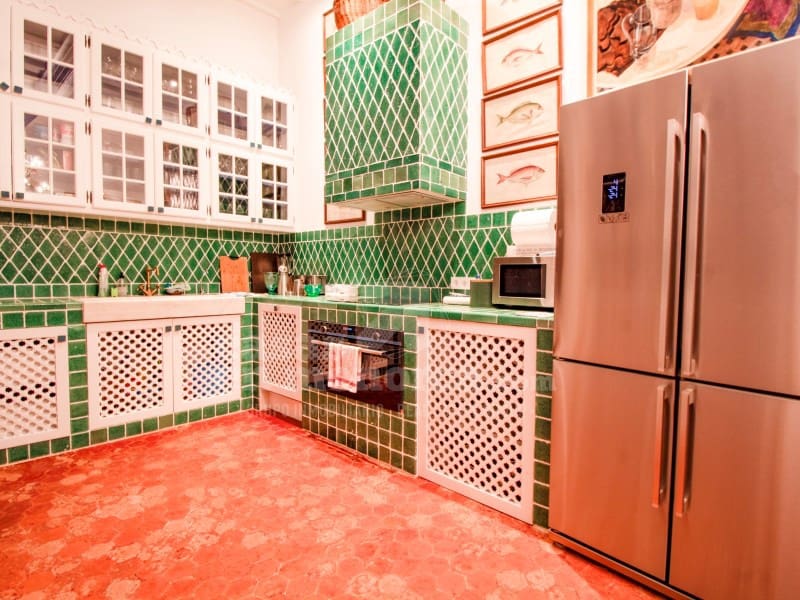 5 bedroom Townhouse for sale in Mahon / Mao with garage - € 2,625,000 (Ref: 9890021)