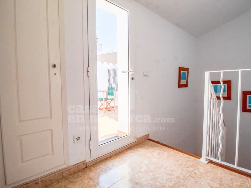 Apartamento de 2 habitaciones en Es Castell en venta con piscina - 295.000 € (Ref: 9892349)